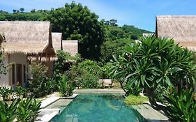 Kalyssa Beach Bungalows